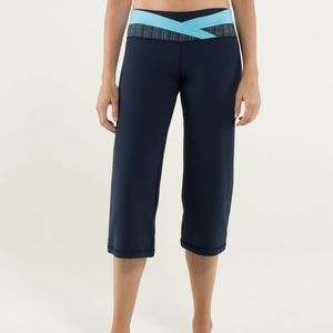 Lululemon Dharana Crop